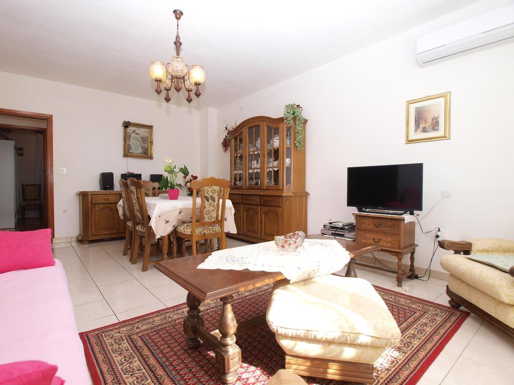 Apartment Luisa 1437 Peruški Dış mekan fotoğraf