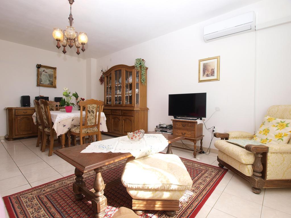 Apartment Luisa 1437 Peruški Dış mekan fotoğraf