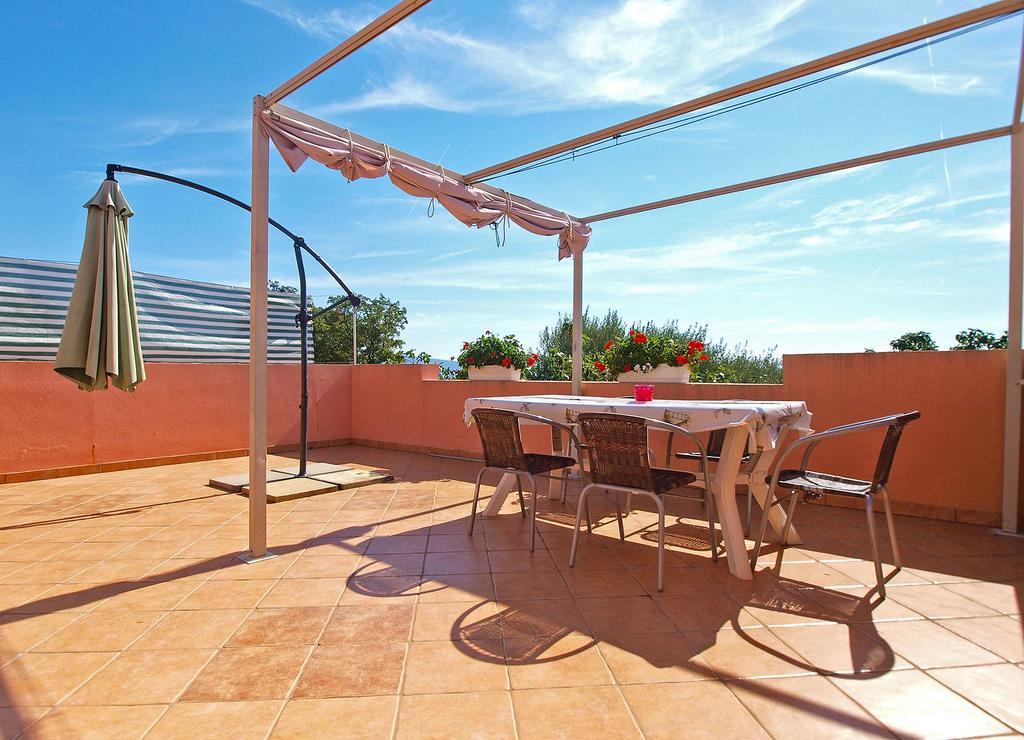 Apartment Luisa 1437 Peruški Dış mekan fotoğraf